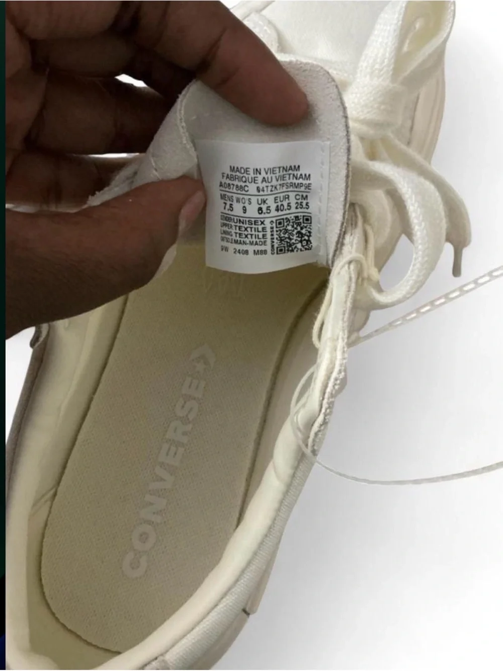Converse Cruise Egret Cream Platform Sneakers Women’s 9 NWT